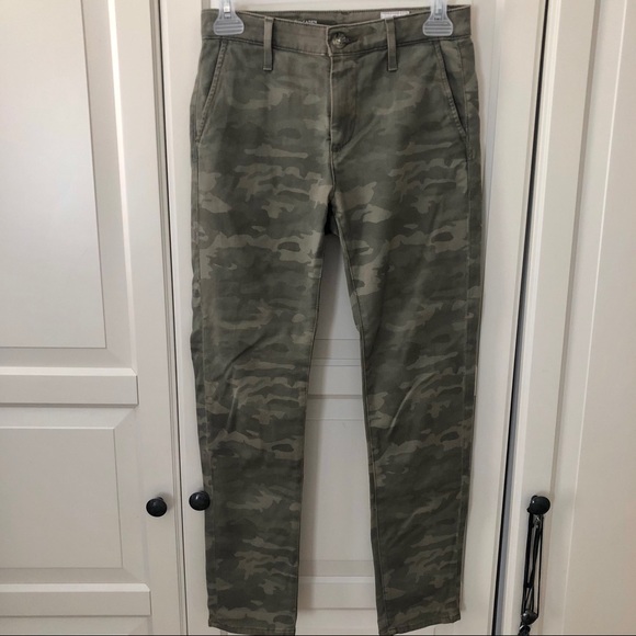 AG The Caden Camo Twill Trousers - Picture 2 of 9